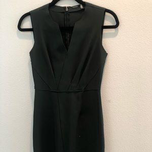 NWOT Elie Tahari pencil dress in emerald, size 0